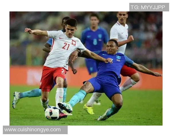 宽脚球星足球：解析球员足型对比赛表现与技术风格的深远影响